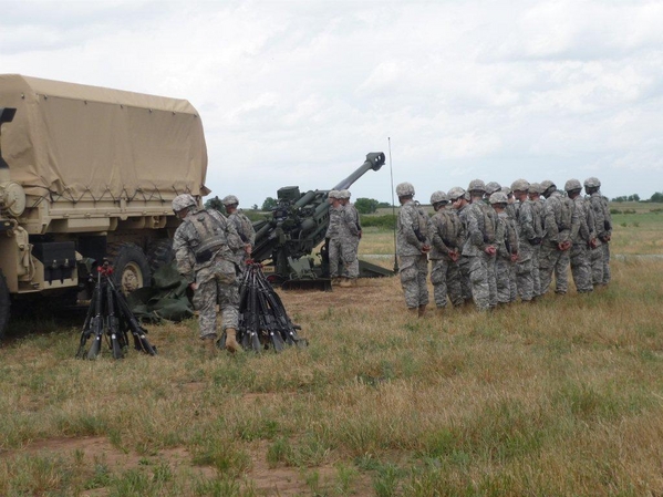 Reunion Photos - Dave Price
Unit prepares the 777 155mm howitzer for firing; firing demonstration arranged by the 78th FA Battalion at Ft Sill.  It was a major agenda item on our 2/9th FA reunion.
