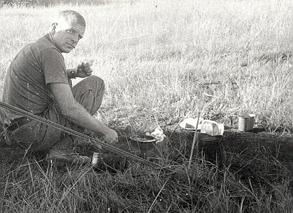 Field Dining
Battery Exec Officer (XO) Lt Jim Daly cooking his rations.
