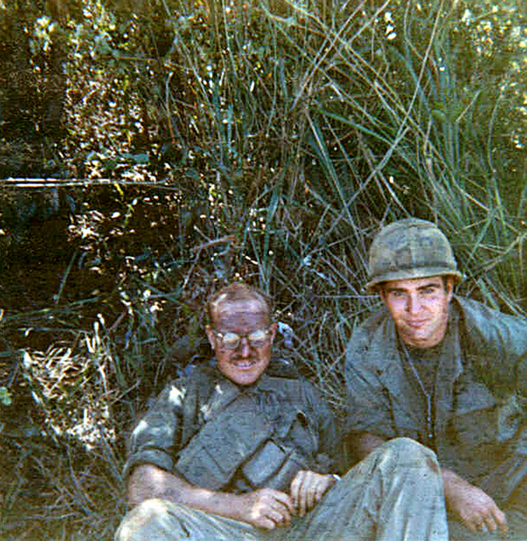 1/14th Plt Ldr
At left is Lt Joe Mailla, nicknamed "Bomber", one of the Platoon Leaders of "B" Company, 1/14th.  Lt Joe Hannigan and I were humping the bush with him.  Nice guy, but he was nervous all the time.  Of course, weren't we all?  He had a tendency to let it show.
